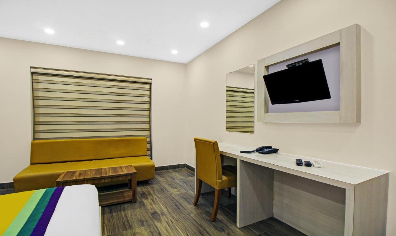 Itsy Hotels Transit Express Kalkuta Zewnętrze zdjęcie